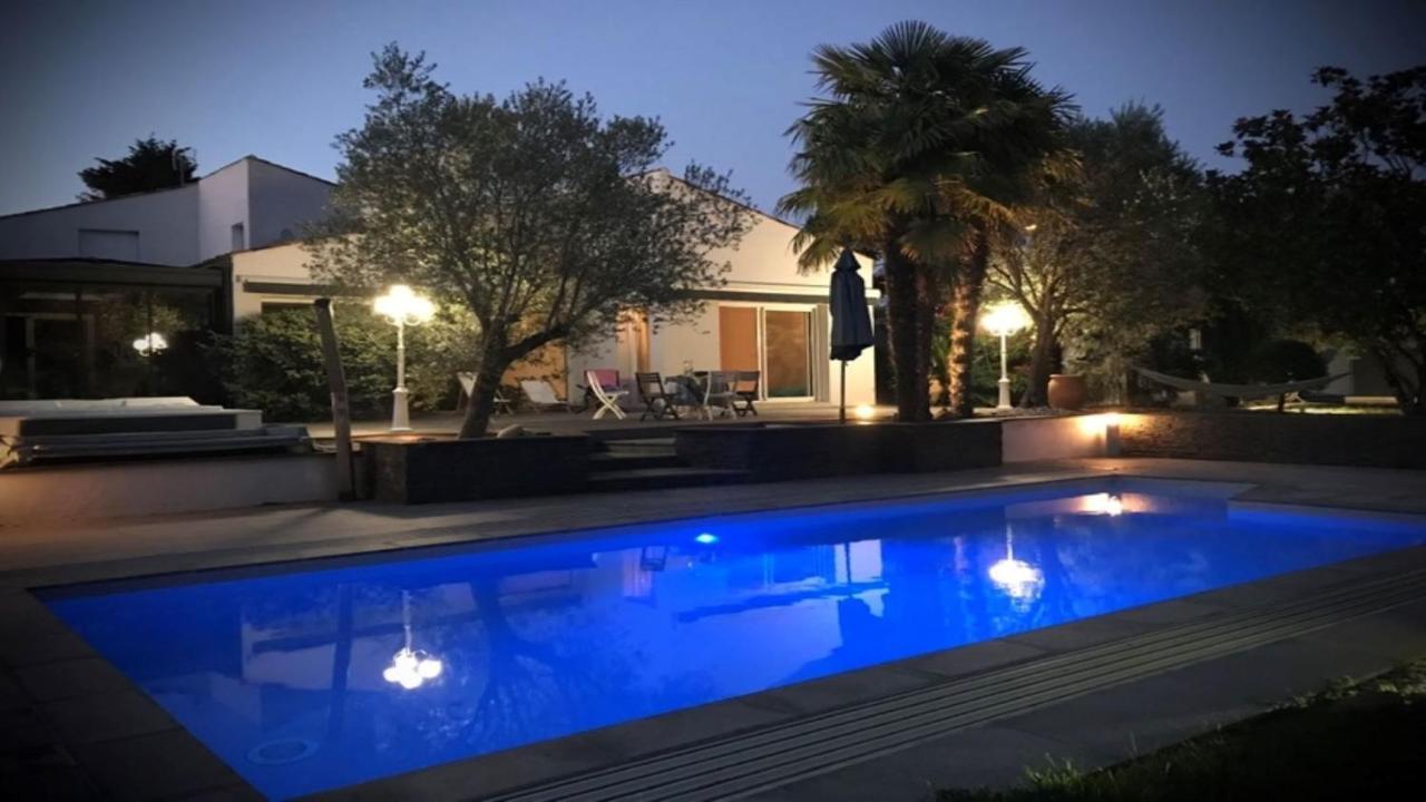 Adorable Guest House Avec Balneo Et Piscine Олон-сюр-Мер Екстериор снимка